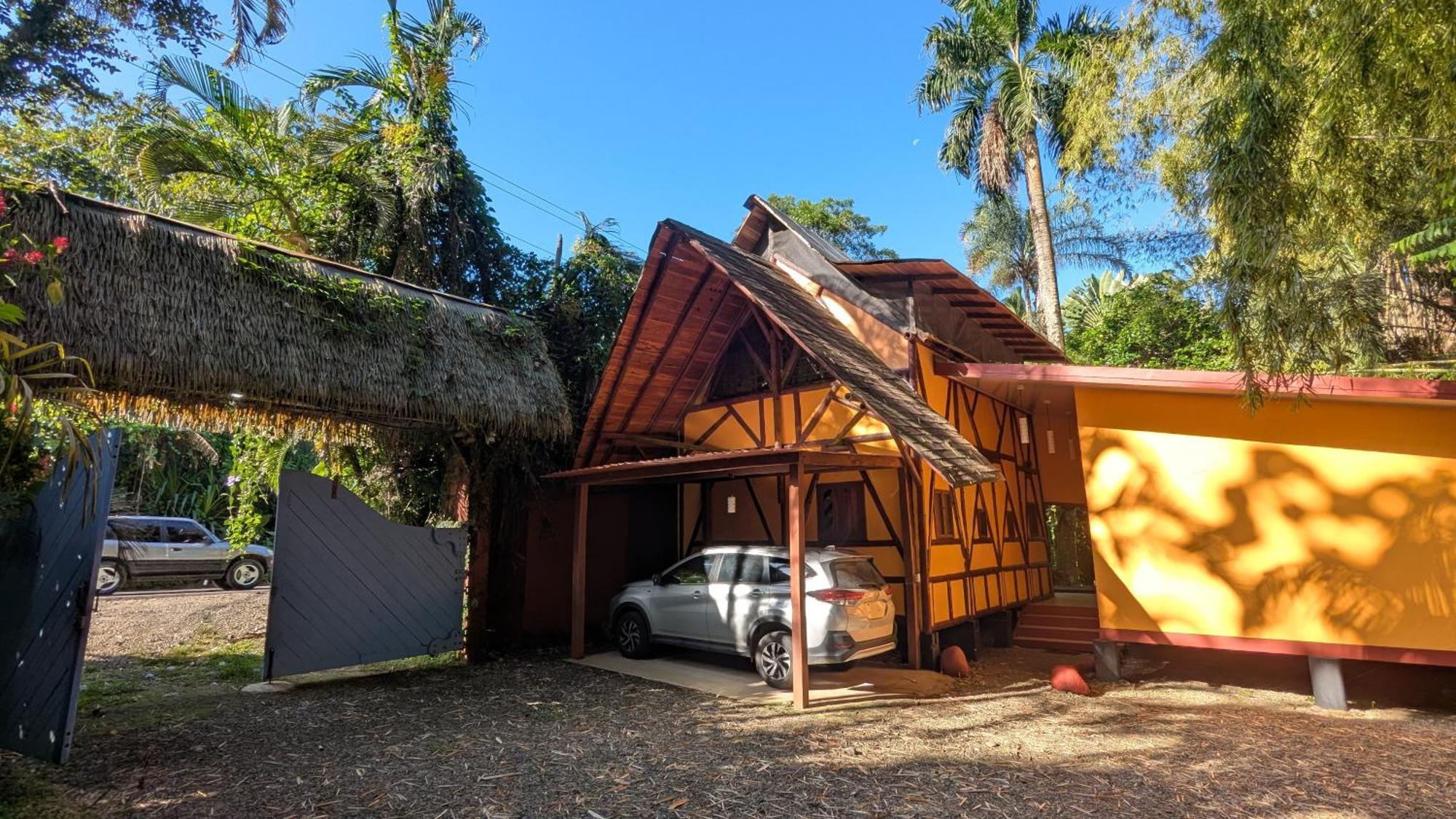 Tree House Beachfront Lodge Puerto Viejo de Talamanca Kültér fotó